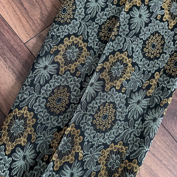 Zara Wide-Leg Cropped Pants - Picture 2 of 3